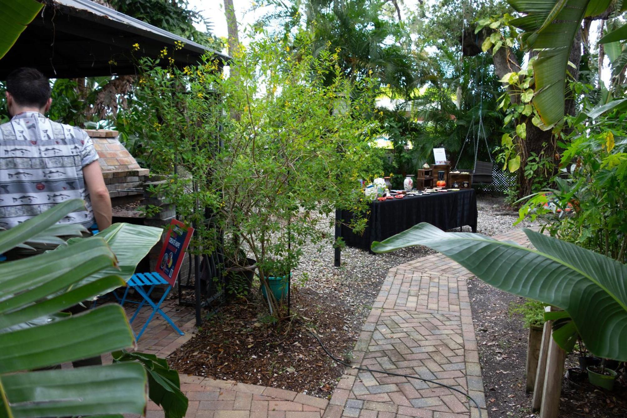 Manatee Palms Hotel Bradenton Exterior photo